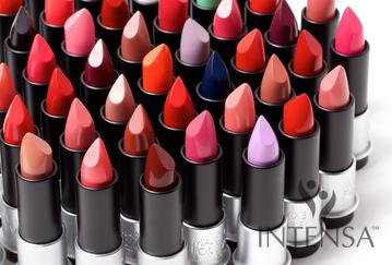 MAKE UP FOR EVER sadarbībā ar mūziķiem radījis lūpukrāsu līniju